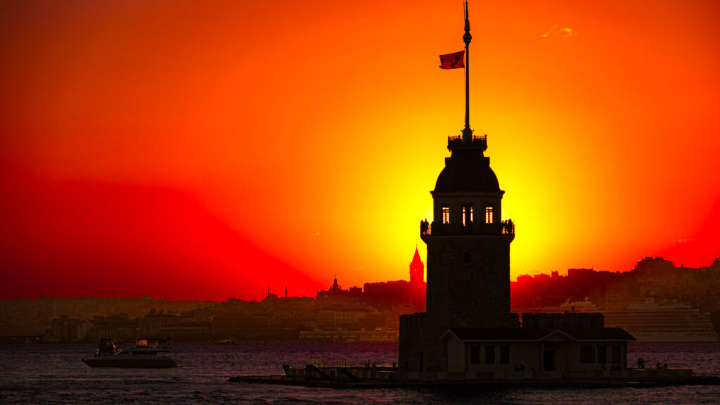 Kızlı kule